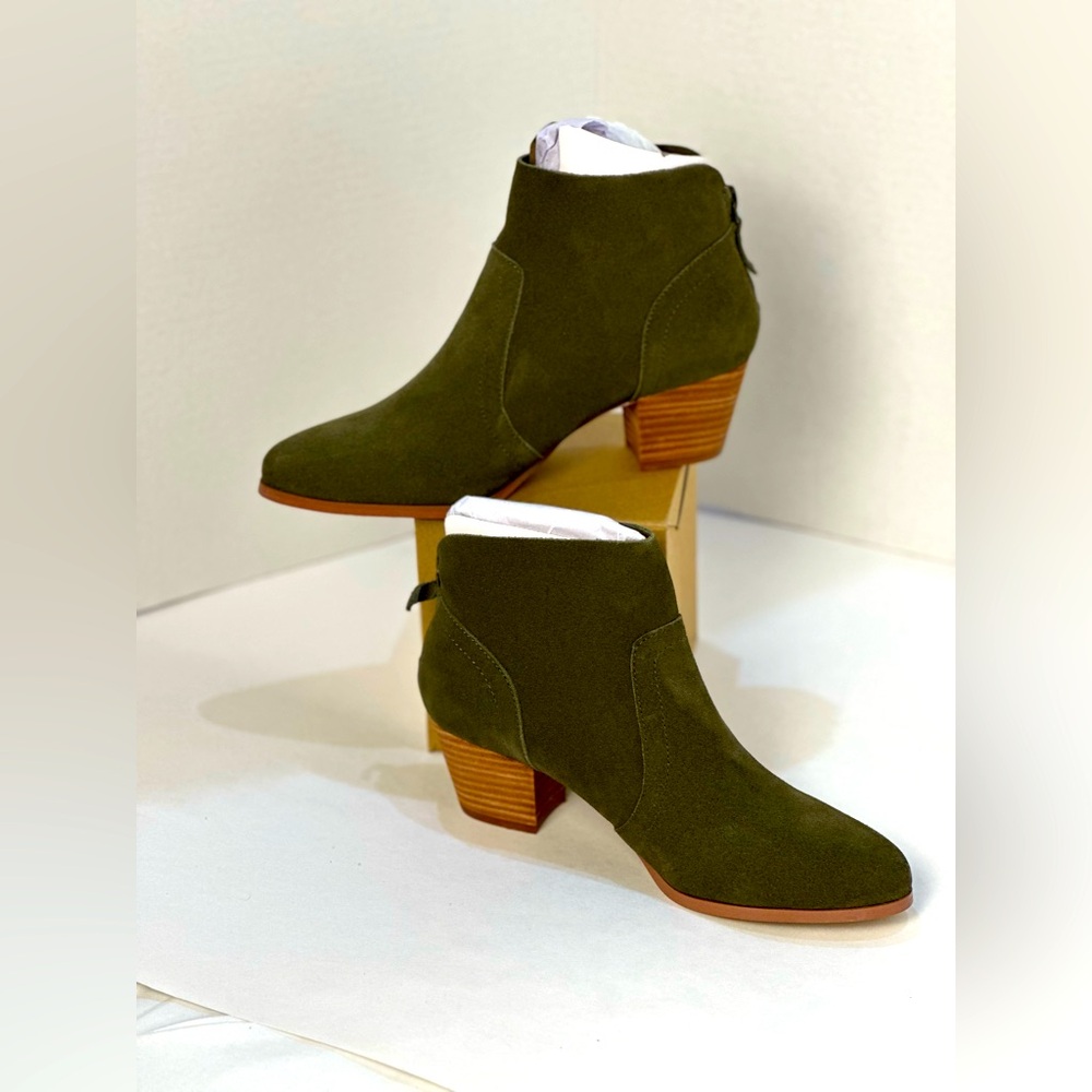 Violet & Red Cupid Bootie Olive 6.5